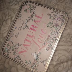 TOO FACED NATURAL LOVE EYESHADOW PALETTE